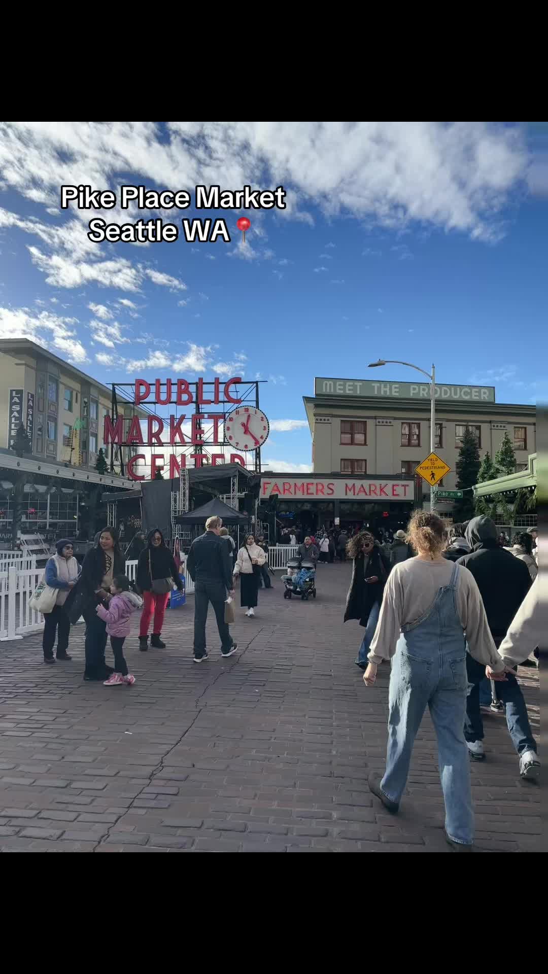 Uhm this is for the Seattle Girlies who love the Trader Joe’s Tote Bag 👀

My friend @jenny_doingstuff and I were walking through Pike Place Market and we stopped by Pike Place Bags. I LOVE that they have a Pike Place Market colorful mini tote. I’m such a sucker for a cute tote bag. I ended up buying the green mini Pike Place Market Tote Bag and my friend Jenny bought the big version. Both tote bags have zippers! 

Would you use a mini tote bag like this? Share this with a Seattle girly or a PNW friend who would love a mini Pike Place Market tote bag! 

#seattletiktok #pikeplacemarket #seattlewashington #totebags #totebagaesthetic 