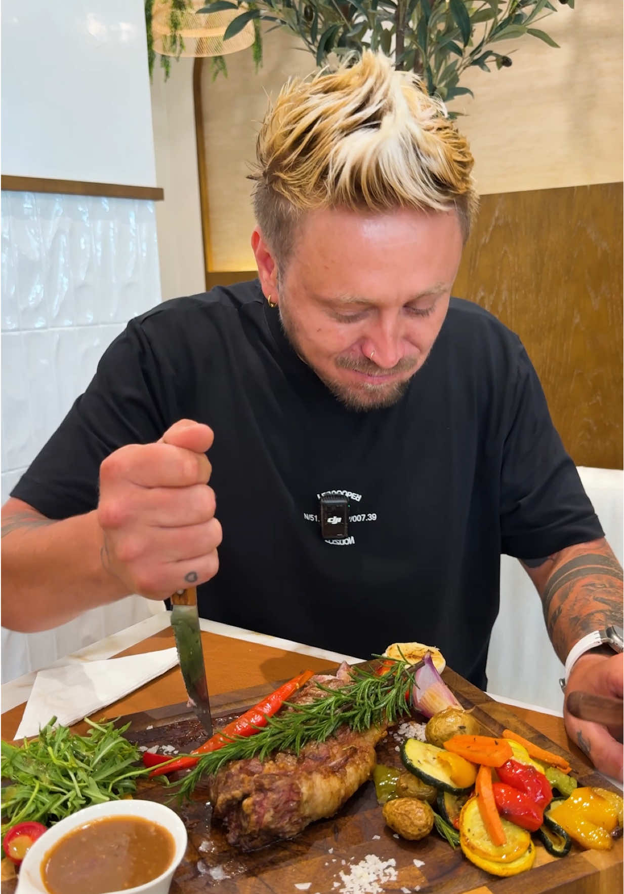 טסים לדובאי בקרוב? אתם חייבים לקפוץ לבקר במסעדה הזאתי! @Kosher Restaurant La Boucherie 