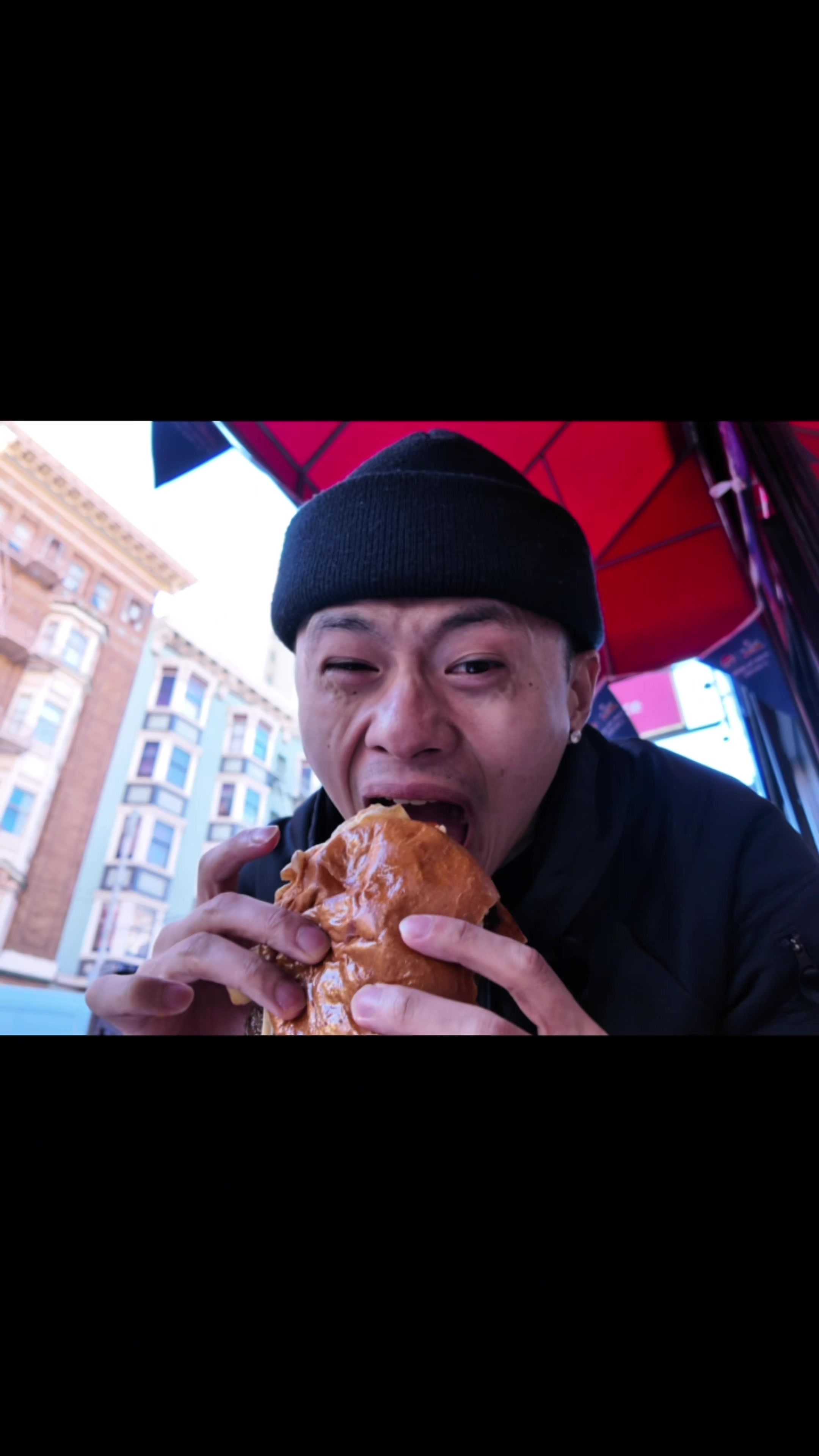 📍Pearl’s Deluxe Burgers… what’s the best burger you’ve had in SF?? #fyp #food #foodie #foodtiktok #foodlover 