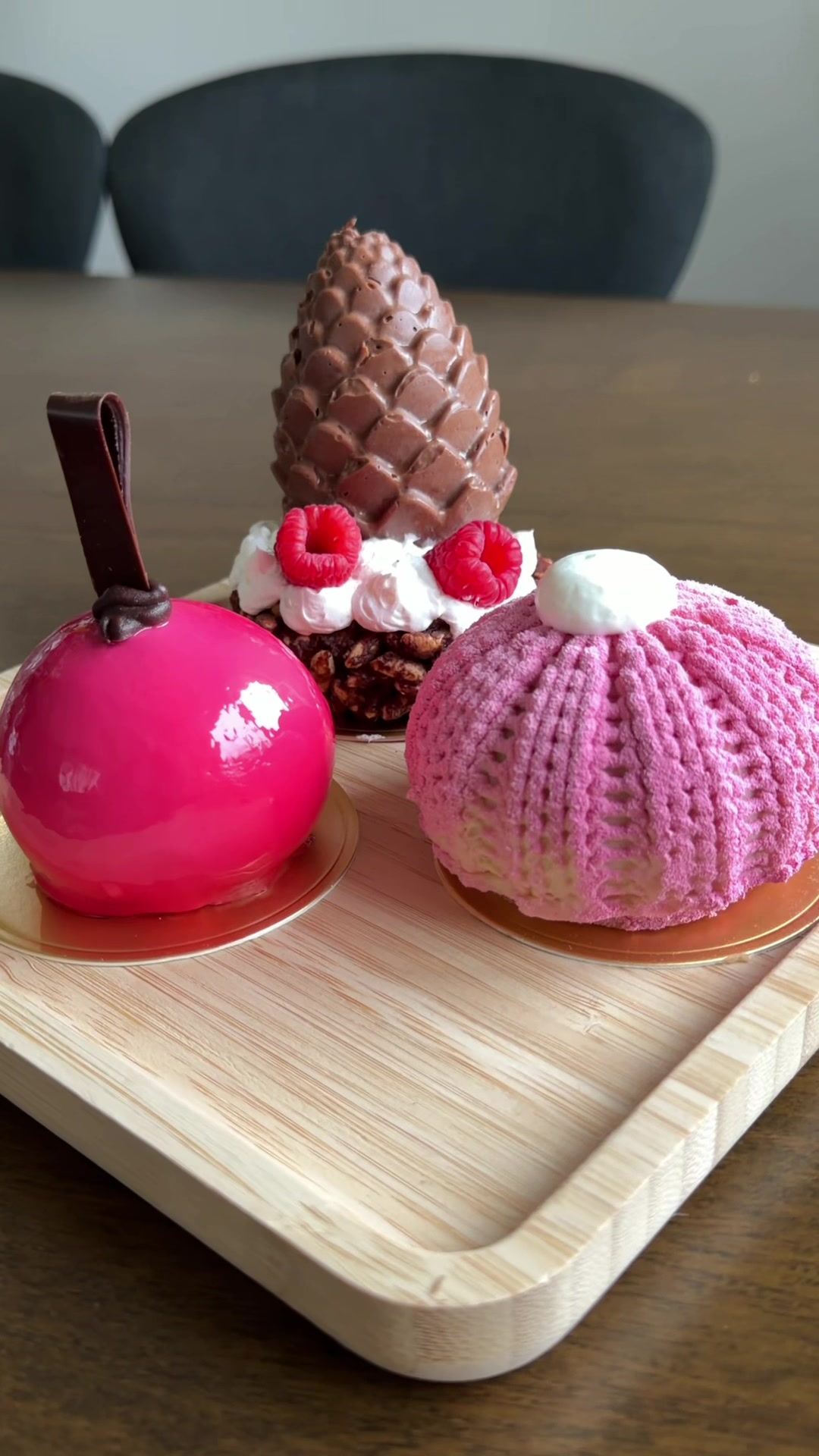 Some delicious beautiful holiday desserts from Pinoyski in Seattle! Have you been yet? 

#seattle #seattlefoodie #seattlefood #desserttiktok #desserts 