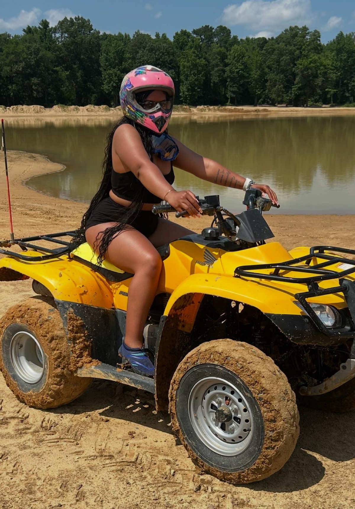 Loved every bit of ATV riding! If you’re in NC, make sure you try them out 🔥

#atvride #atvlifestyle #atvmx #atvriding #buscobeach #buscobeachatvpark #thingstodo #ncthingstodo #summervibes #summertime #summerthingstodo 