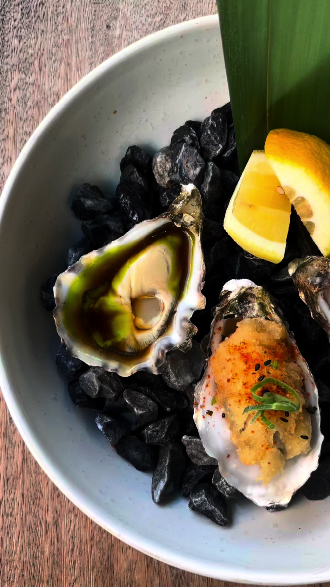 Come try our new omakase menu 💚

Omakase (Japanese: お任せ, Hepburn: o-makase) means 'I'll leave it up to you'. 
We offer a 3 course omakase menu for 45€, what's included is chosen by the chef.

#omakase #amsterdamfoodguide #amsterdam #amsterdamrestaurant 