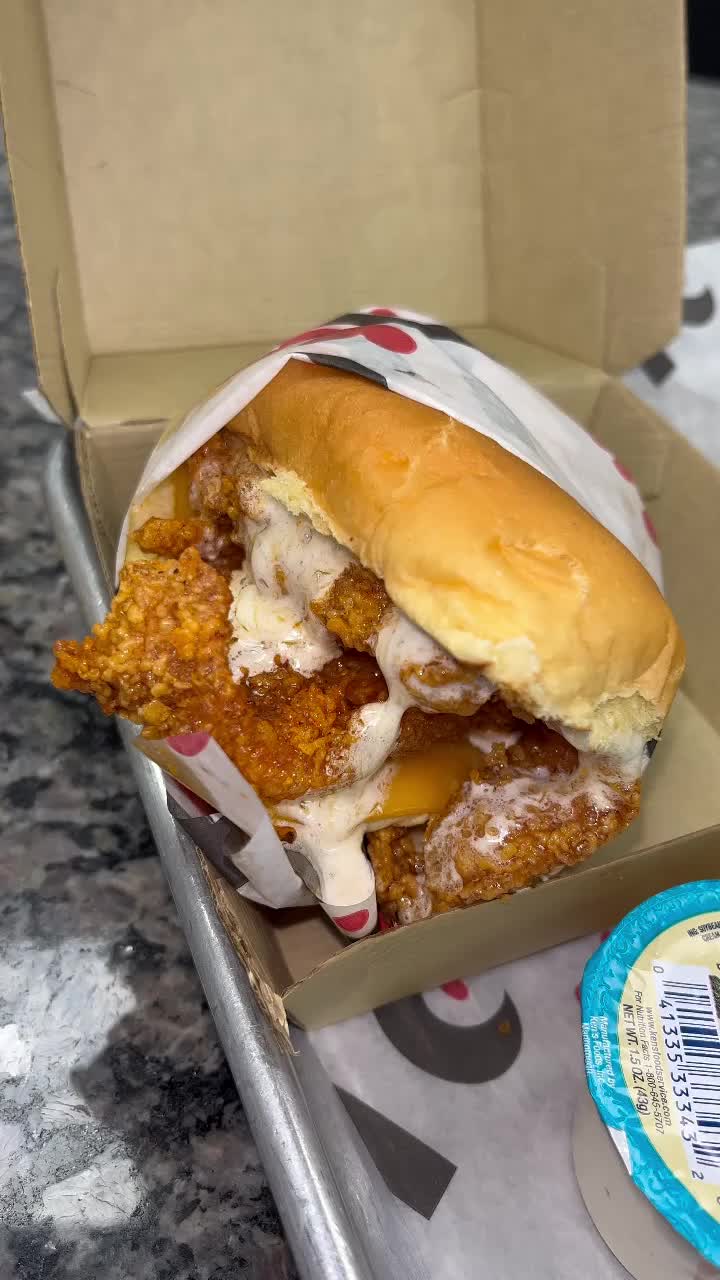 Roaming Rooster, Washington, D.C. #washington #washingtondc #foodie #food #fyp 🤤