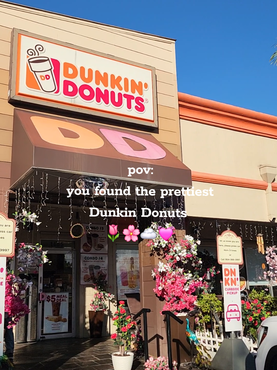 Found the main character of all Dunkin’ locations. 🌸✨ This Pompano Beach spot is literally a floral dream. Not only is it the prettiest Dunkin’ I’ve ever seen, but the drinks actually hit different. Everything is so fresh! ☕️🍩 #dunkin #soflo #coffee #review #fyp @Dunkin' 