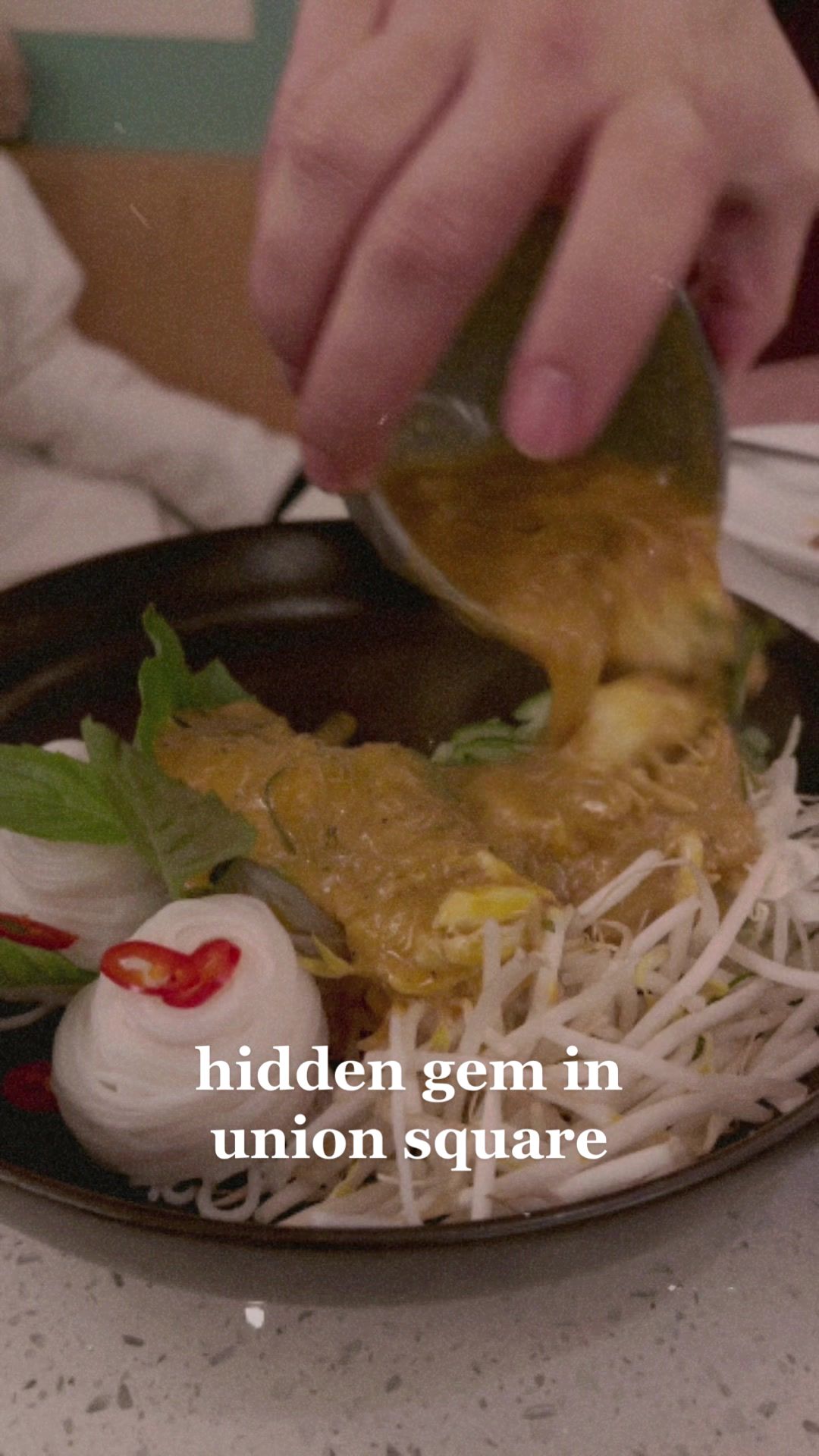 a well deserved 5.0 on google reviews 

#nycfoodie #nycfood #nyc #nycrestaurants #thai #pranakhon #unionsquare #nyu 