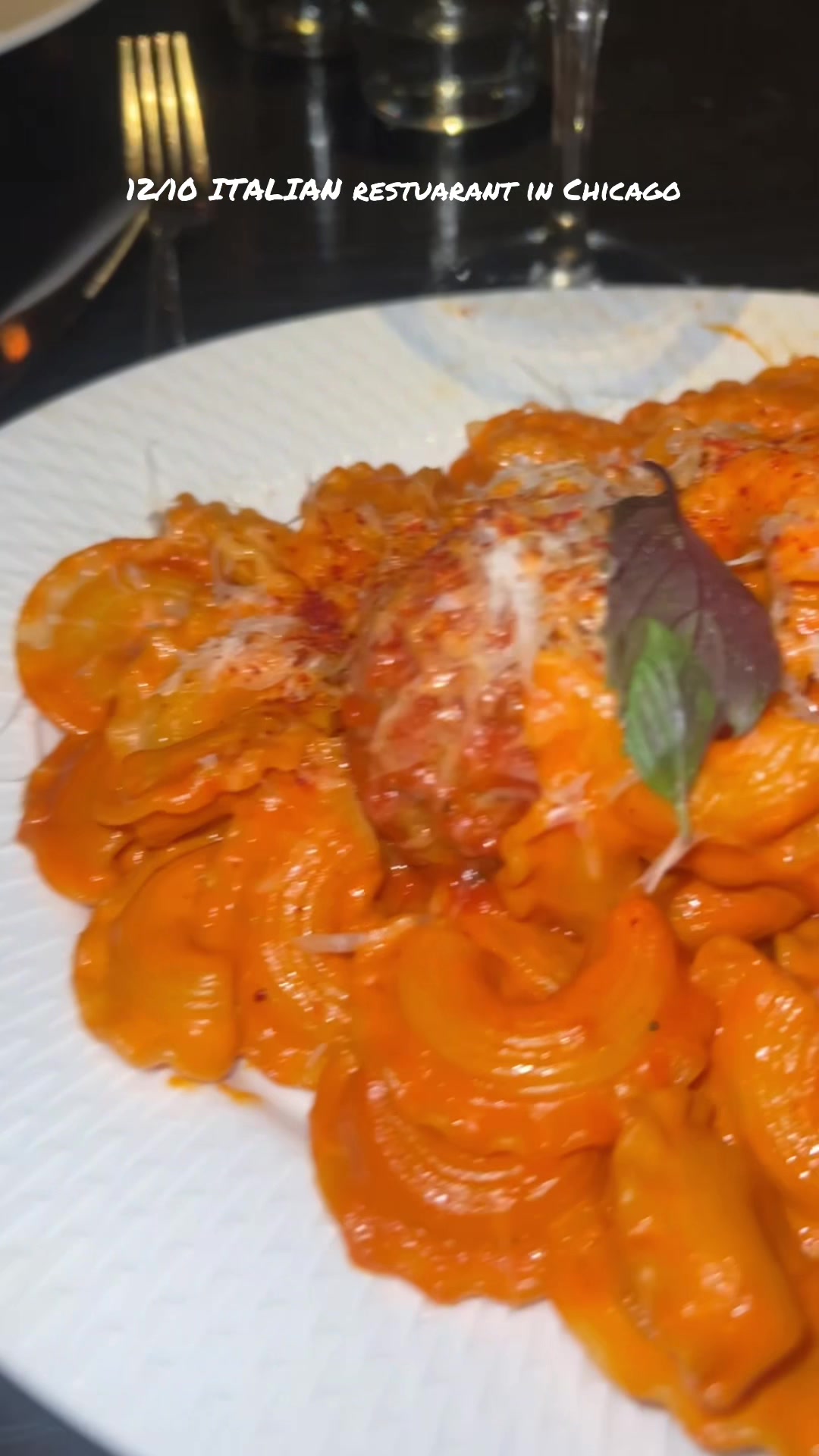 RPM Italian🥖🍝✨

truffled garlic bread + rigatoni alla vodka 

#italianfood #chicagoeats #foodie #thingstodoinchicago #datenight @rpmitalian 