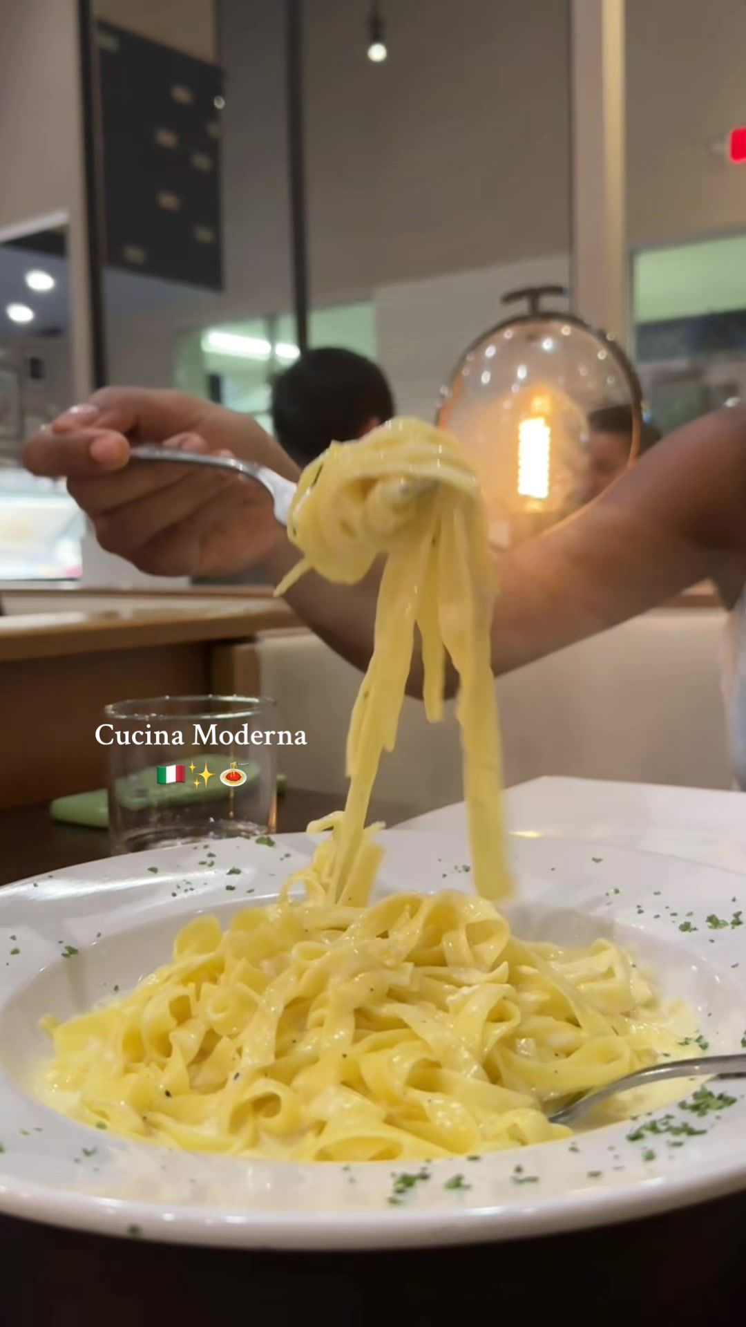 just girls, carbs, and a whole lot of italian vibes 🇮🇹✨ dinner at cucina moderna was a whole moment! stunning interiors, perfect pasta, and good vibes #italianfood #southflorida #wanderwwithspices #florida #goodeats 