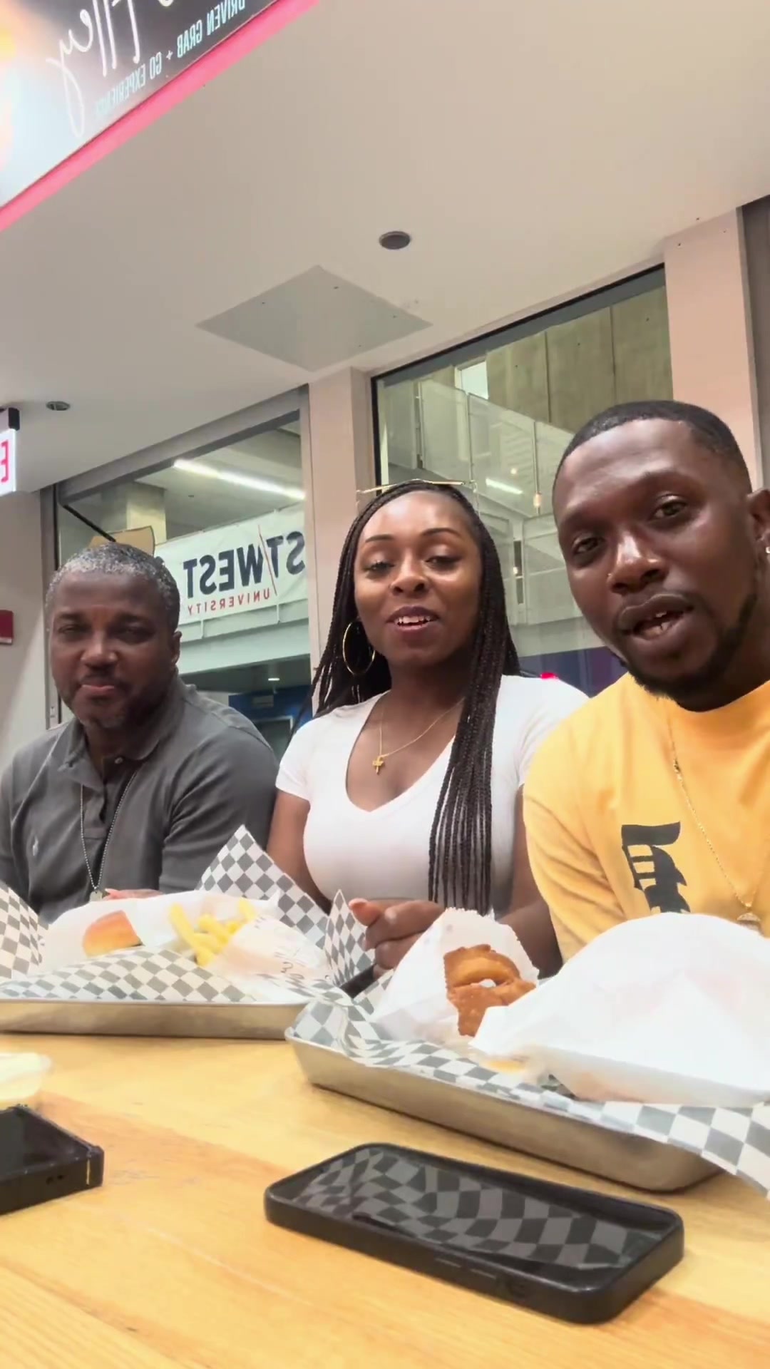 Come join us as we try Burger Alley Chicago🍔✨! Was it worth it👀?! #fyp #chicagofood #foodies *I don’t own rights to this music*