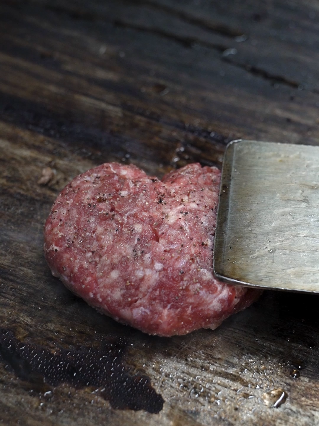 הלב הכי גדול, זה הלב של ממפיס.
#בורגר #כשרבדץ #פרימיום #בשרחלק #ממפיס