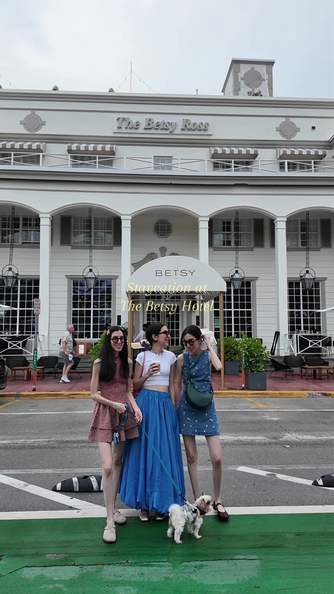 Recap of our weekend at #thebetsyhotel in Miami Beach 🌊🌴🌞 ☁️ We had the best time! The hotel is so beautiful and every space feels like an art gallery (they even have a real one inside!). The staff was so kind, and the food at @ltsteakandseafood was incredible✨ #hosted #ltsteakandseafood #oceandrive #miamicontentcreator 