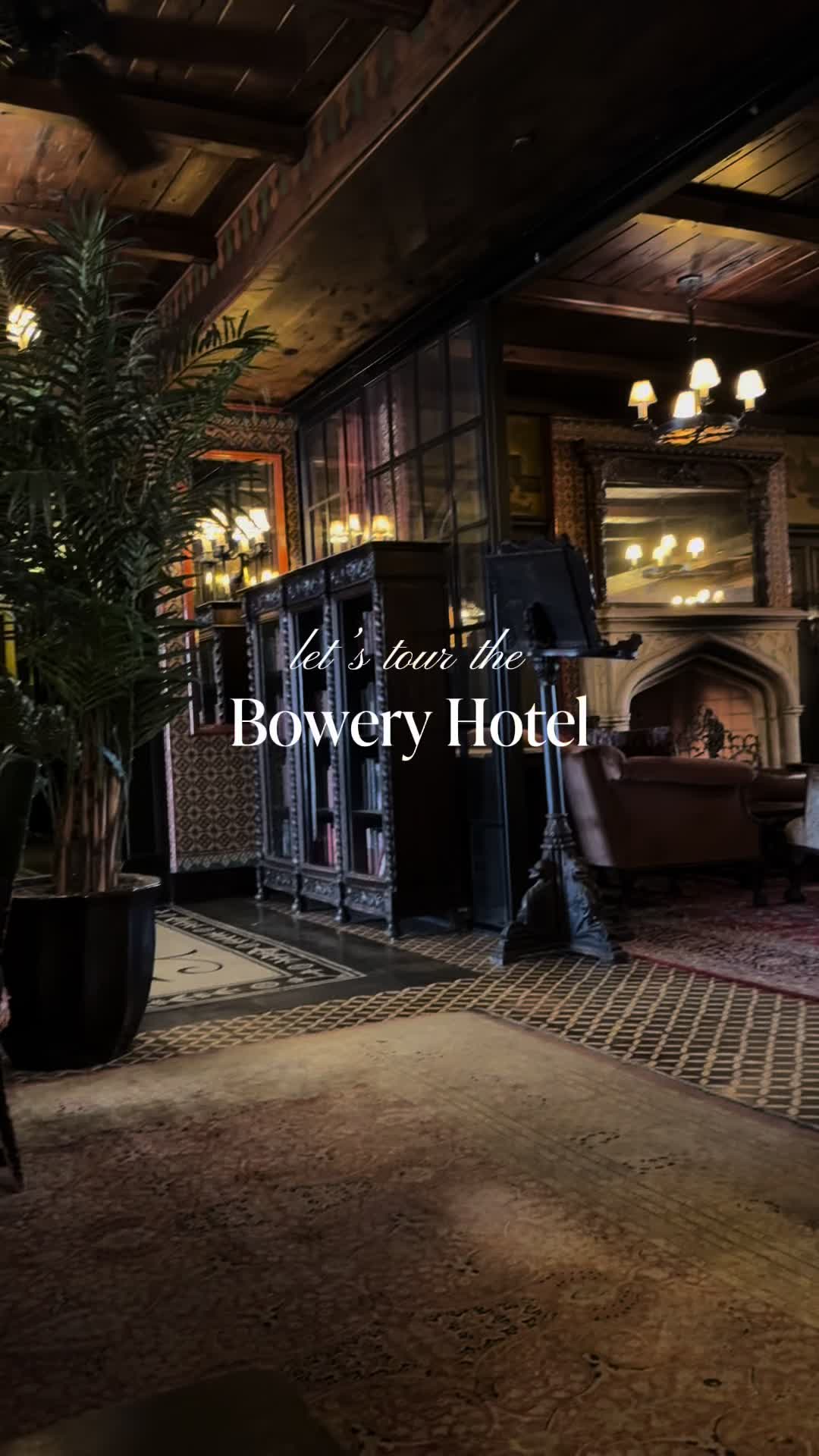 Would you stay here? 

#boweryhotel #thebowery #newyorkcity #newyorkcityhotel #nychotels #luxurytravel #luxurytraveladvisor 