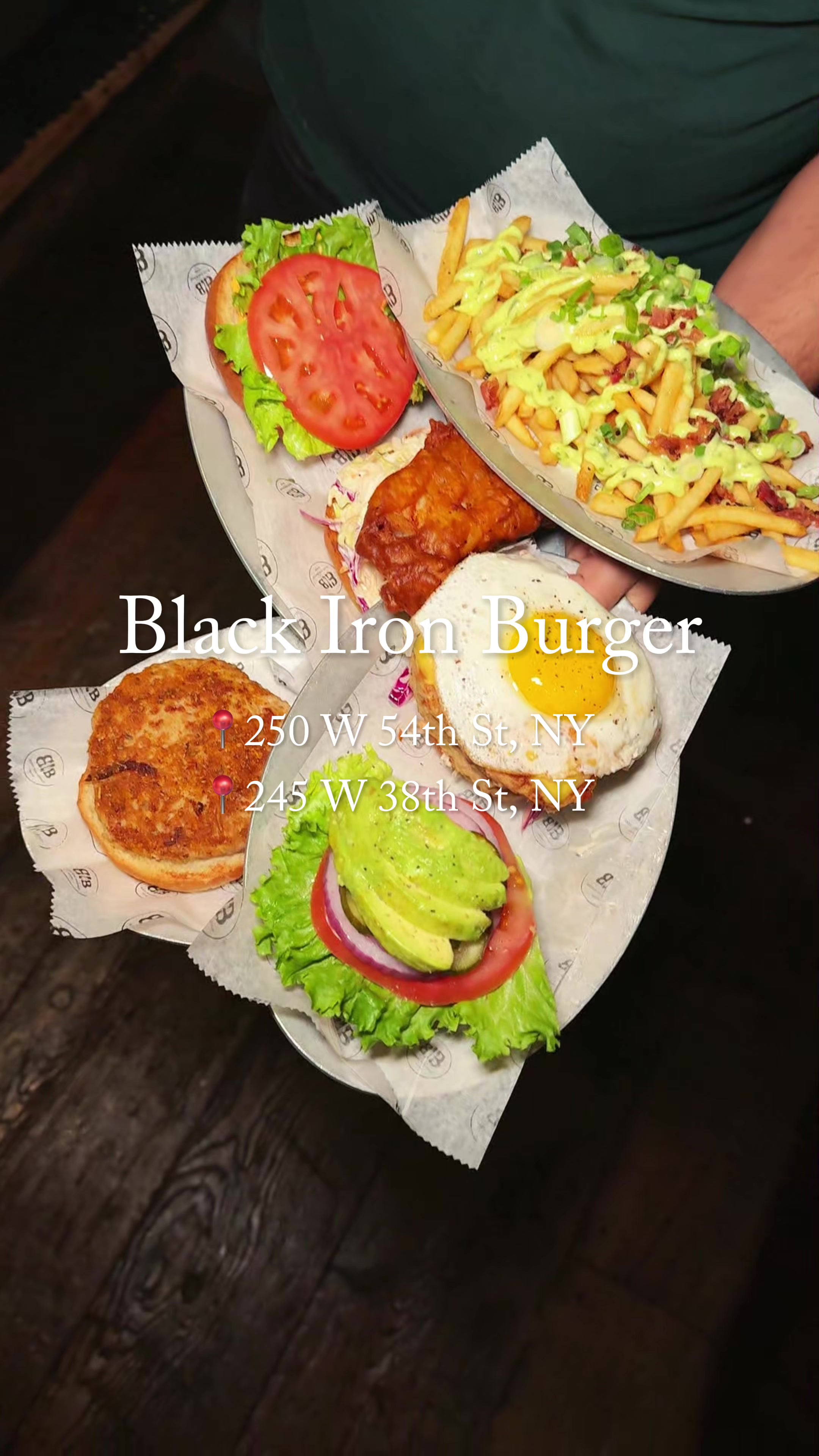 Where the wings are spicy, the burgers are juicy, and the game’s always on 🍔🍹
📍250 W 54th St, Manhattan
📍245 W 38th St, Manhattan
.
.
#nycfoodie #foodie #foodies #eeeeeats #buzzfeast #eatfamous #delicious #dailyfoodfeed #manhattanfood #manhattaneats #nycbar #nycdrinks #sportsbar #nyceats #burgers #juicyburger #nycburger 