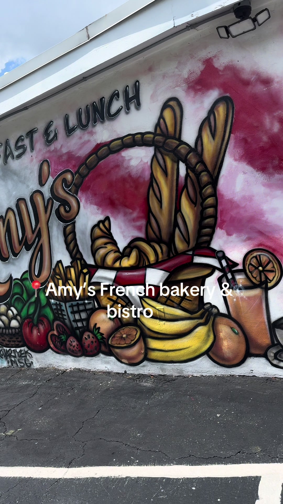 Guys !!! I found the best breakfast spot 😭😭😭 10/10 and they’re so nice 
Almond butter croissant 😮‍💨😮‍💨
Please stop and get something before your hair appointment ‼️‼️‼️
#brunch #browardfoodie #browardfoodspots #amysfrenchbistro #pompanofoodreview 