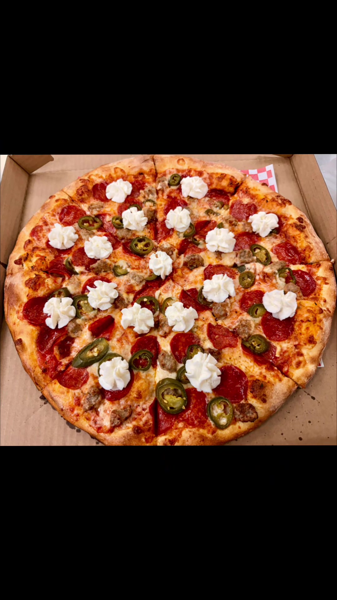 Tonight at Johnnys! We got the flavor!🤌🍕#pizza #NYPizza #pizzaloversoftiktok #JohnnysNYPizzeria #ILovePizza 