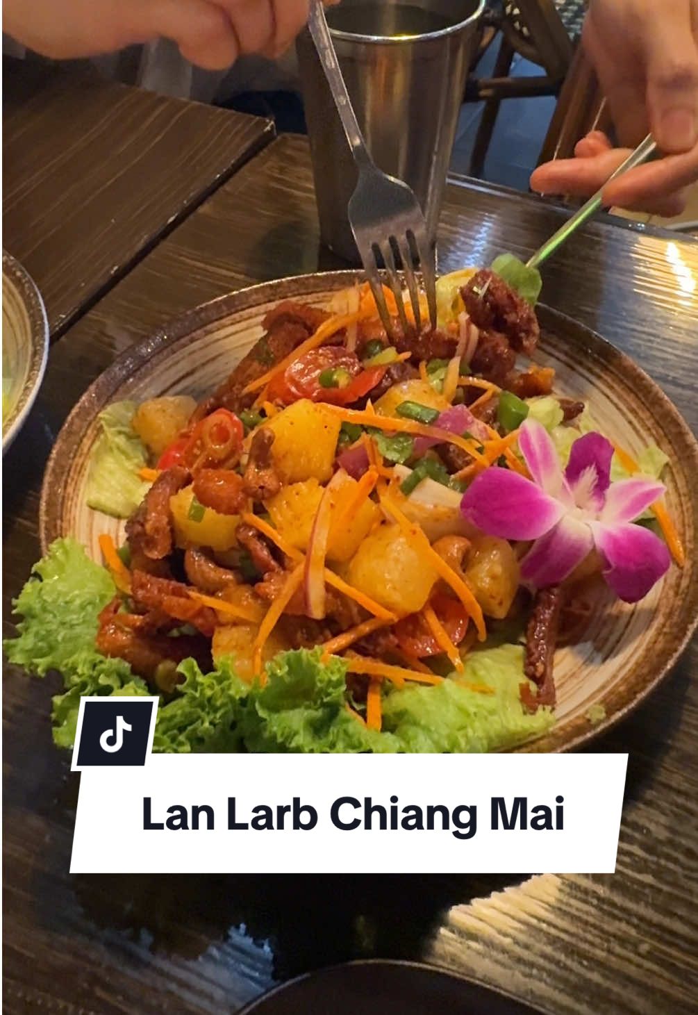 📍Lan Larb Chiang Mai offers authentic Thai cuisine and we’re here for it. The flavors so explosive (in a good way) and their drink menu looks very inviting for our next visit 😎

#creatorsearchinsights #thaifood #thaicuisine #thairestaurant #thairestaurantnyc #lanlarbchiangmai #nycfoodie #nycfoodguide 